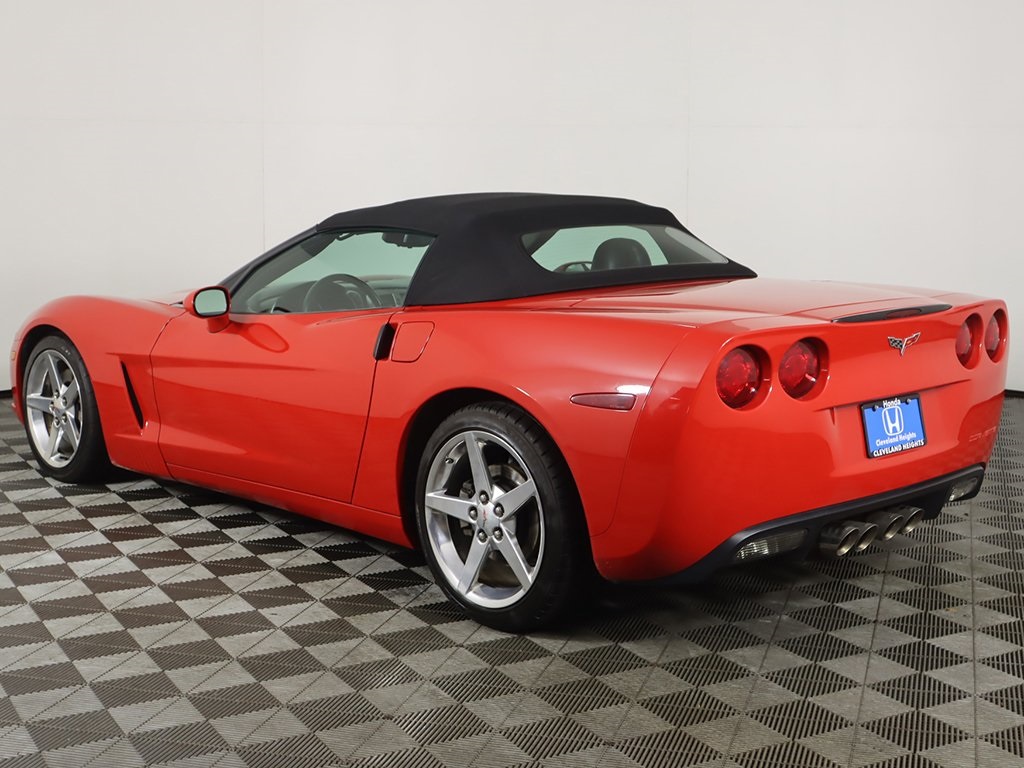 2005 Chevrolet Corvette Base photo 4