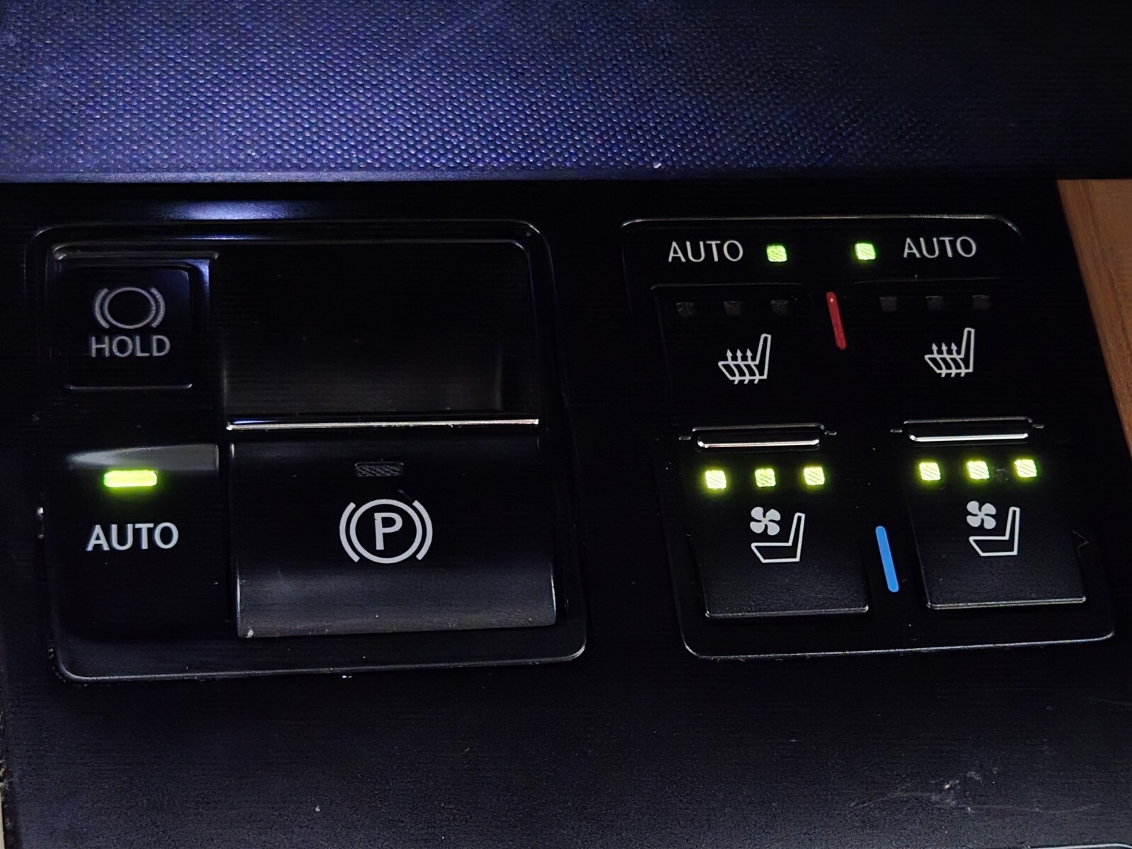 2017 Lexus RX 450h photo 28