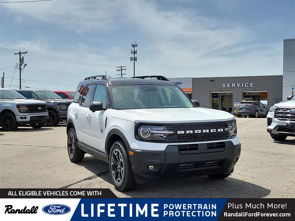 2025 Ford Bronco Sport Outer Banks's photo