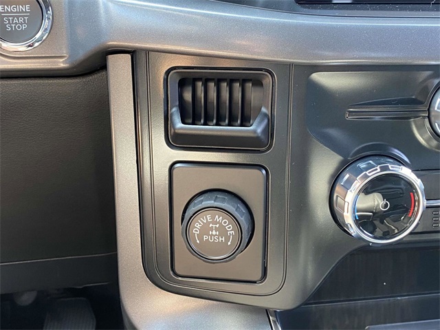 2025 Ford F-150 XLT photo 15