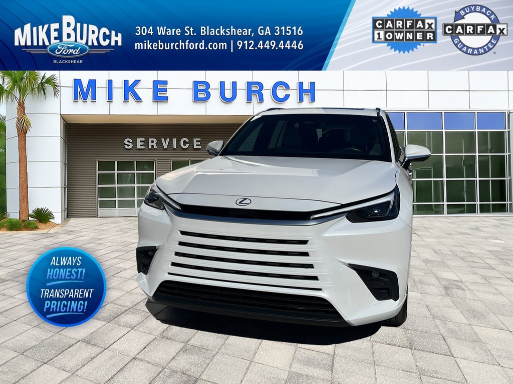 2025 Lexus TX Premium's photo