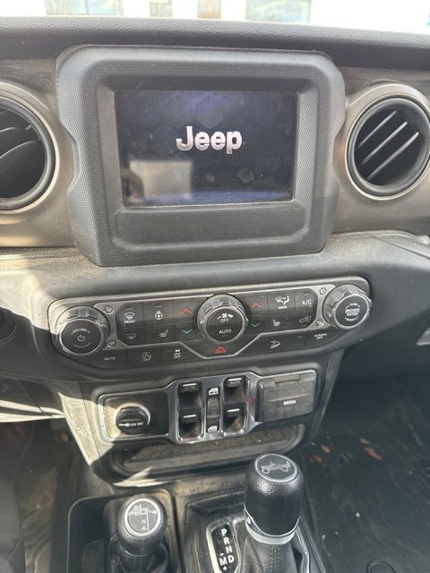 2018 Jeep Wrangler Unlimited Sport S photo 4
