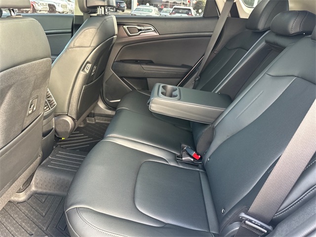 2025 Kia Sportage EX photo 12