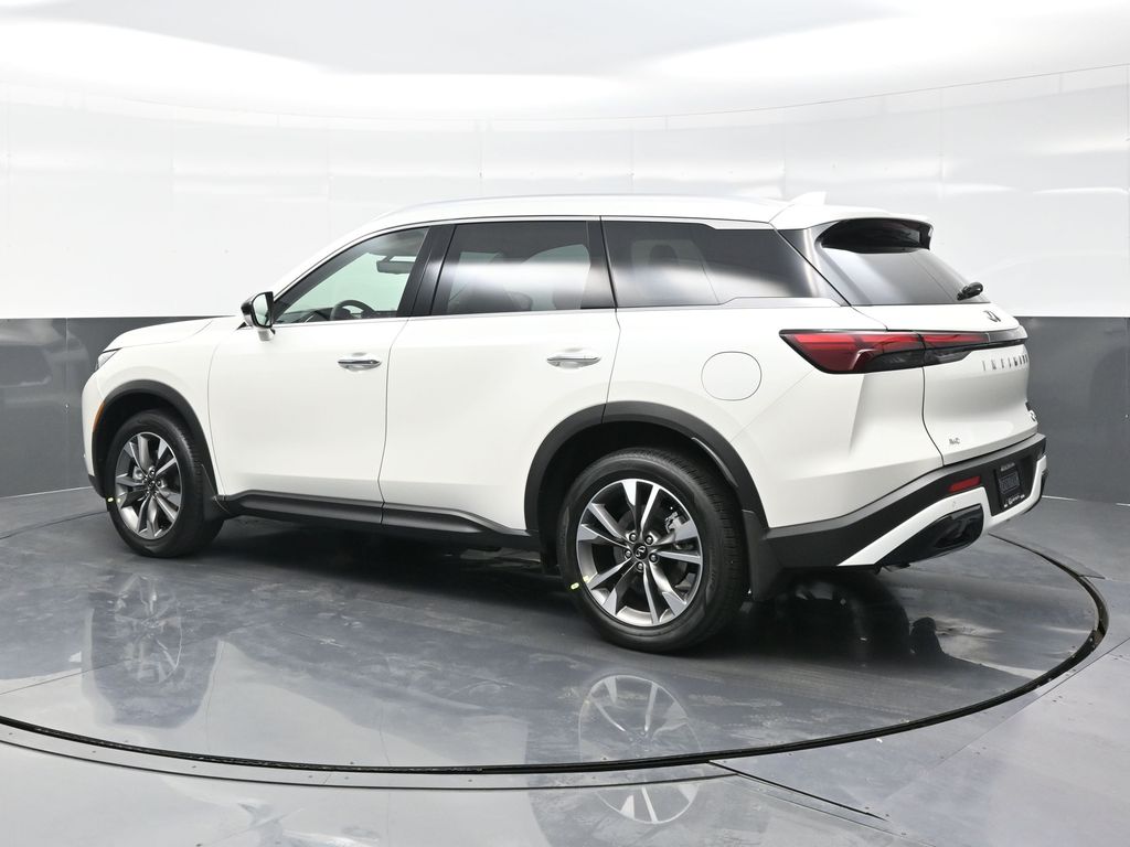 2025 Infiniti QX60 Luxe photo 3