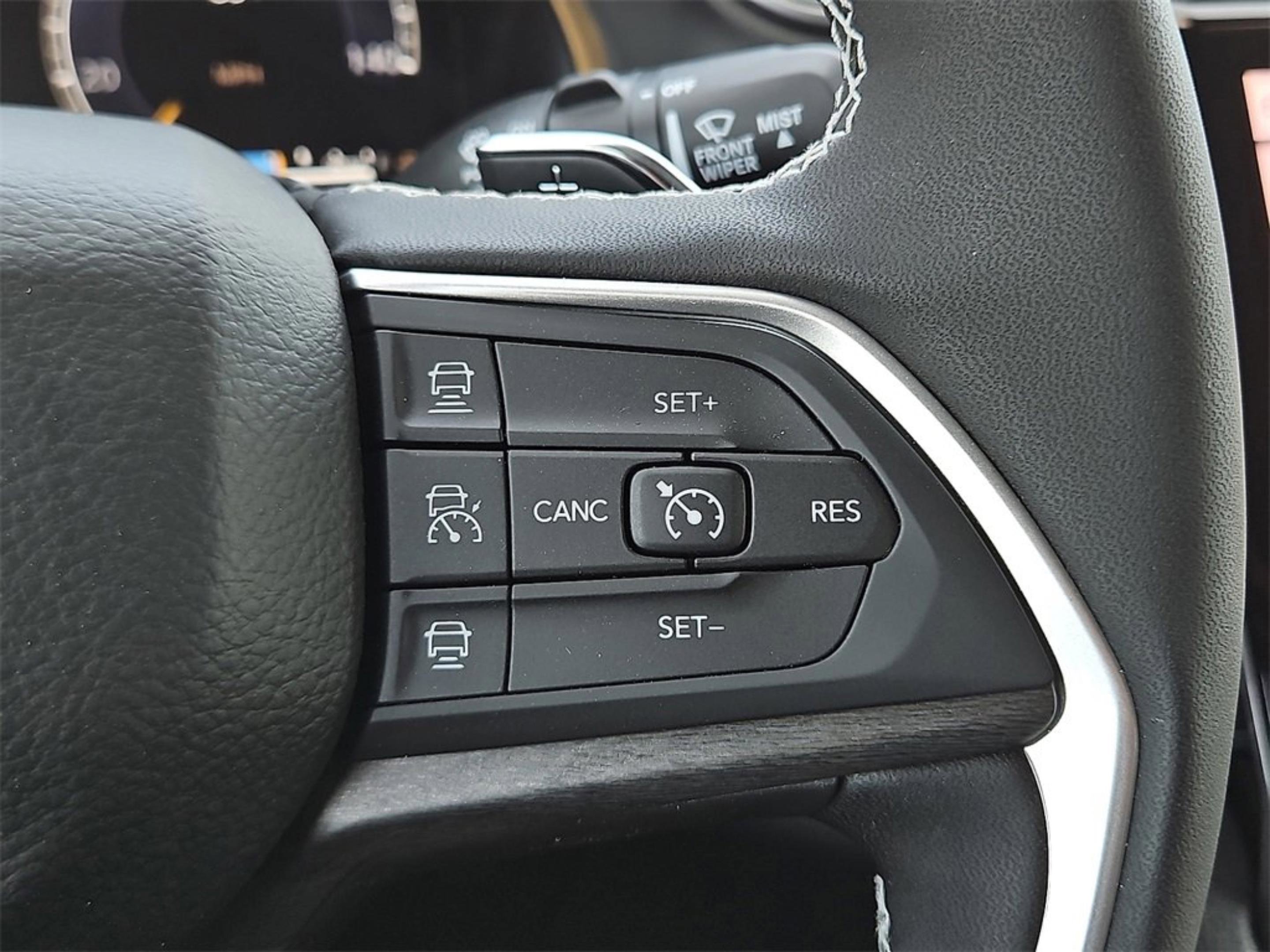 2025 Jeep Grand Cherokee Limited photo 16