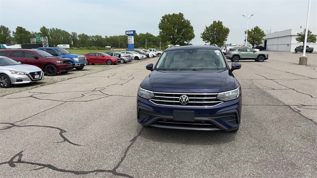 2023 Volkswagen Tiguan SE photo 12
