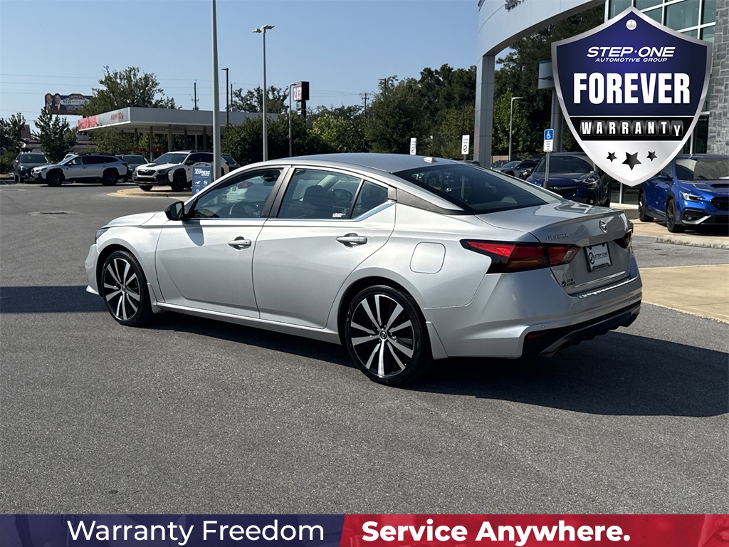 2022 Nissan Altima 2.5 SR photo 4