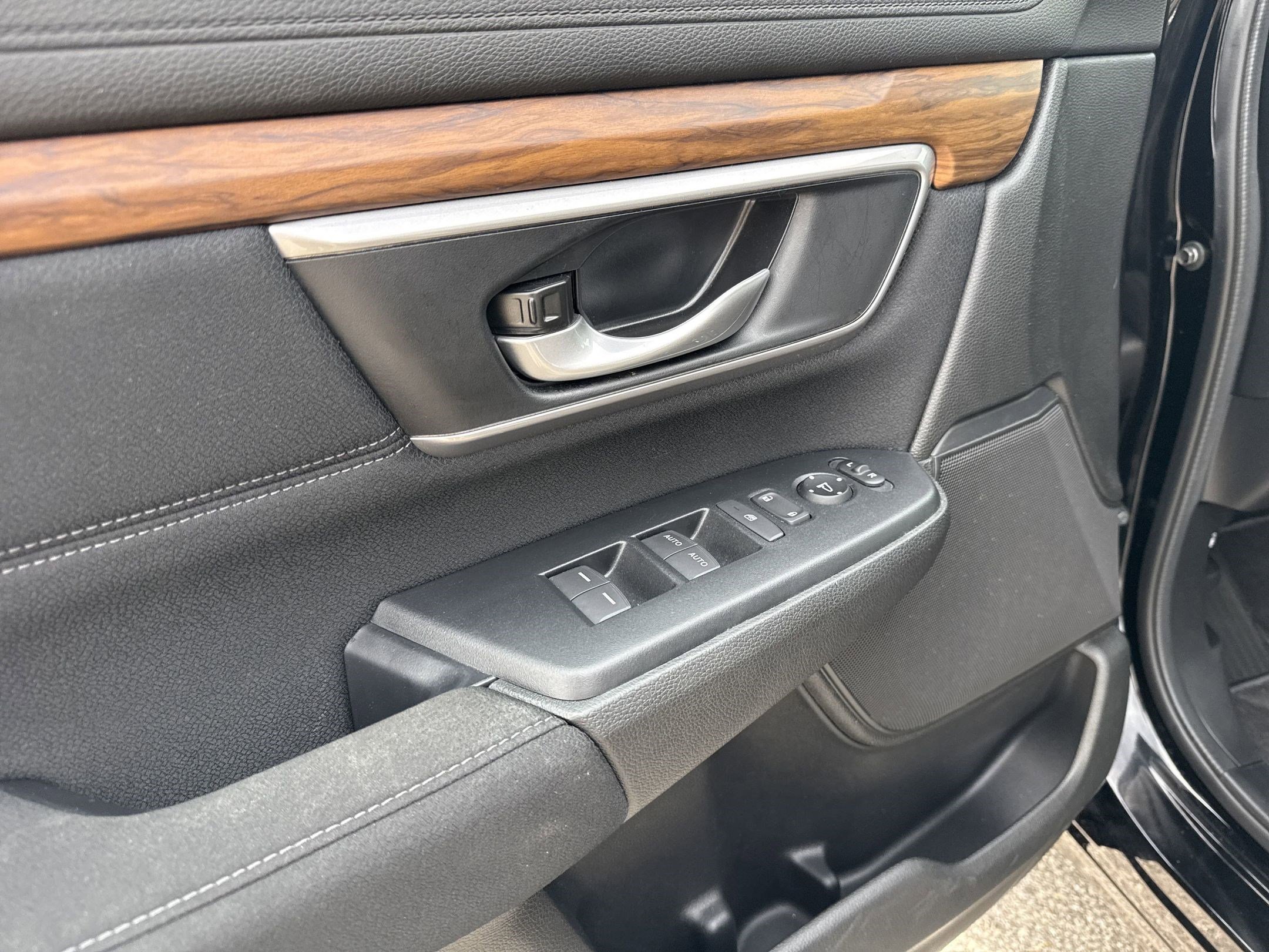 2022 Honda CR-V EX photo 11