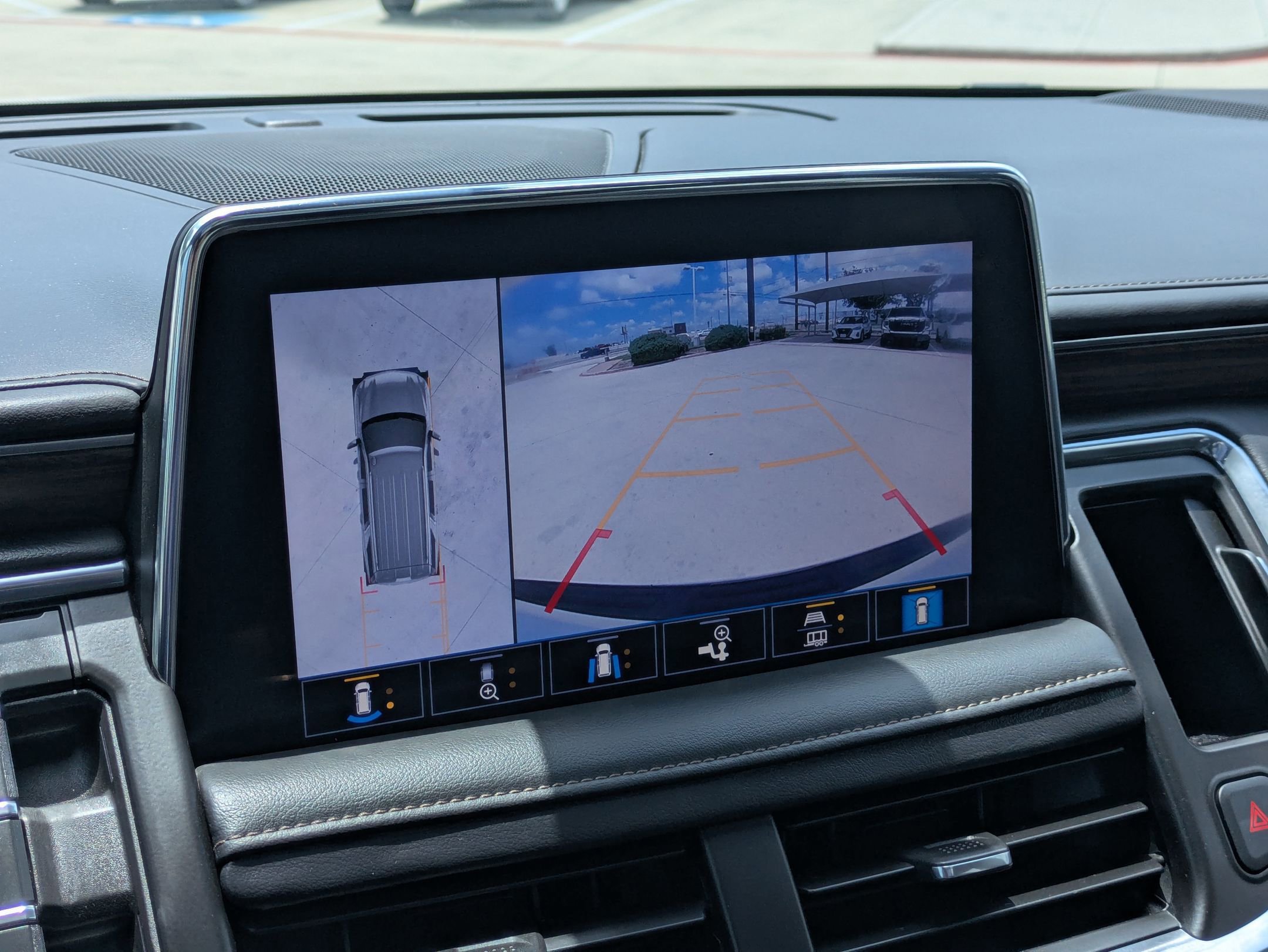 2021 Chevrolet Tahoe High Country photo 19