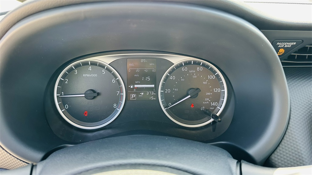 2025 Nissan Kicks Play S photo 16