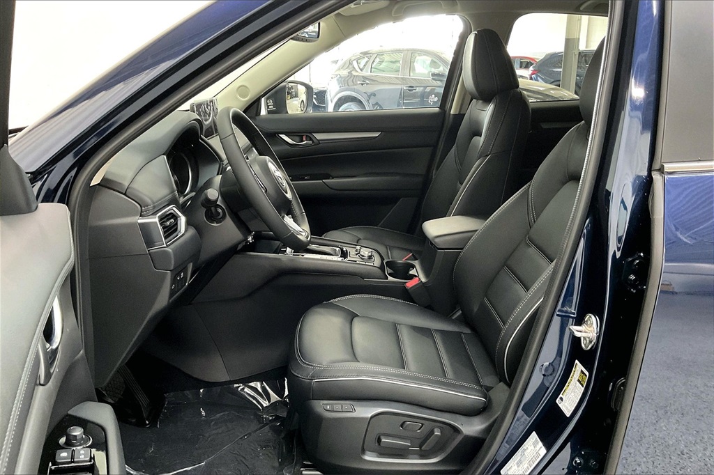 2025 Mazda CX-5 2.5 S Preferred photo 2
