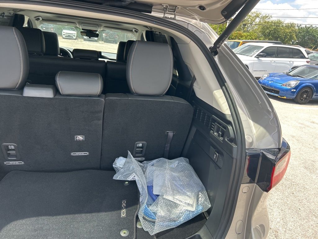 2024 Mazda CX-90 Preferred photo 29