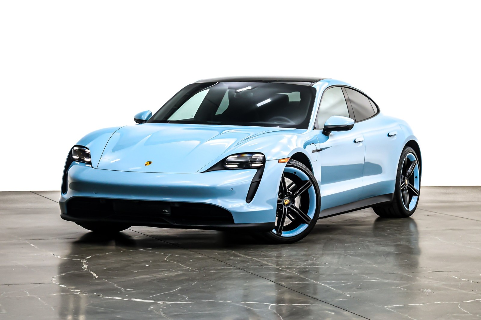 2024 Porsche Taycan Base's photo