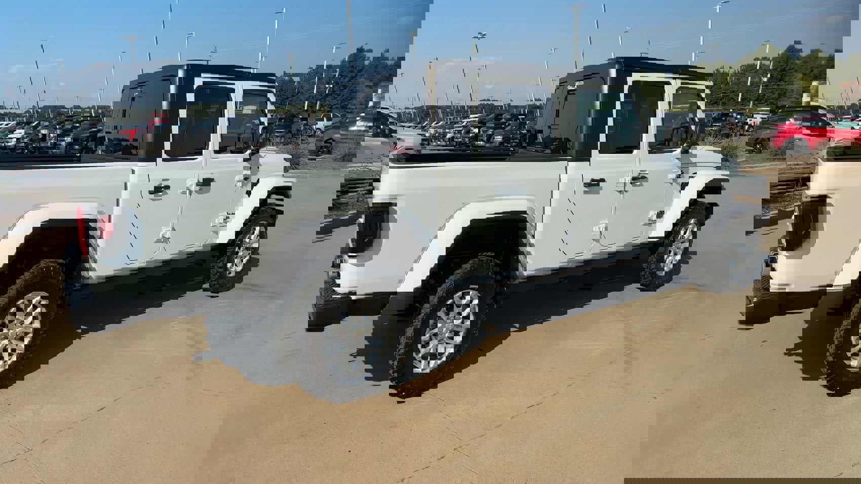 2023 Jeep Gladiator Sport S photo 9