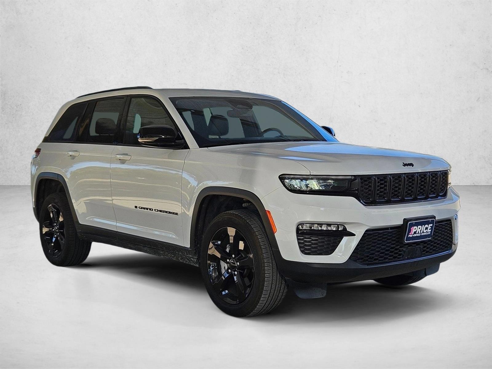 2024 Jeep Grand Cherokee Limited photo 3