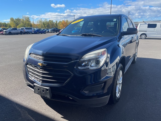 2017 Chevrolet Equinox LS photo 2