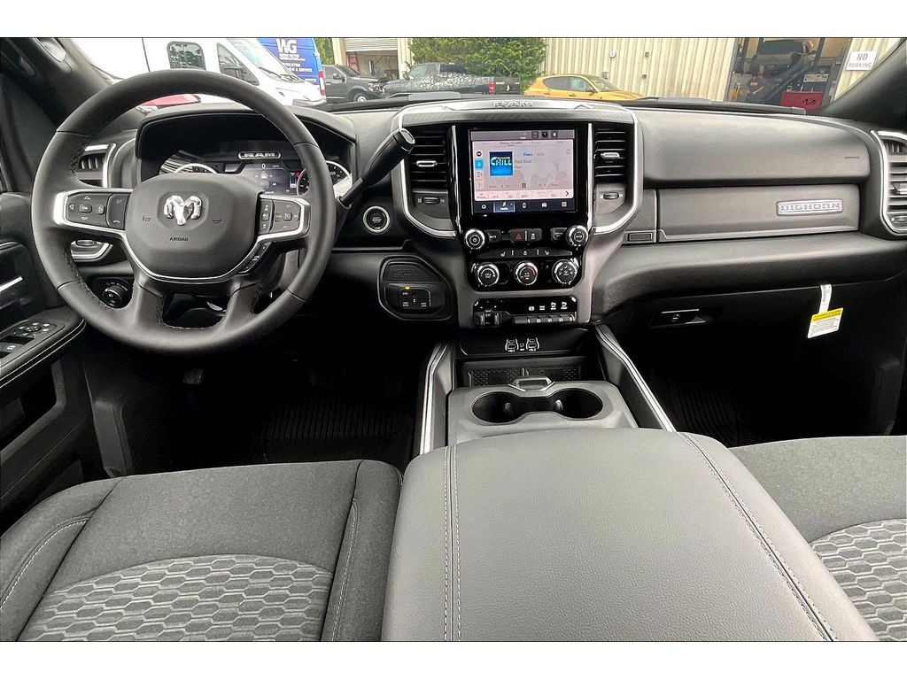 2025 Ram 2500 Big Horn photo 5