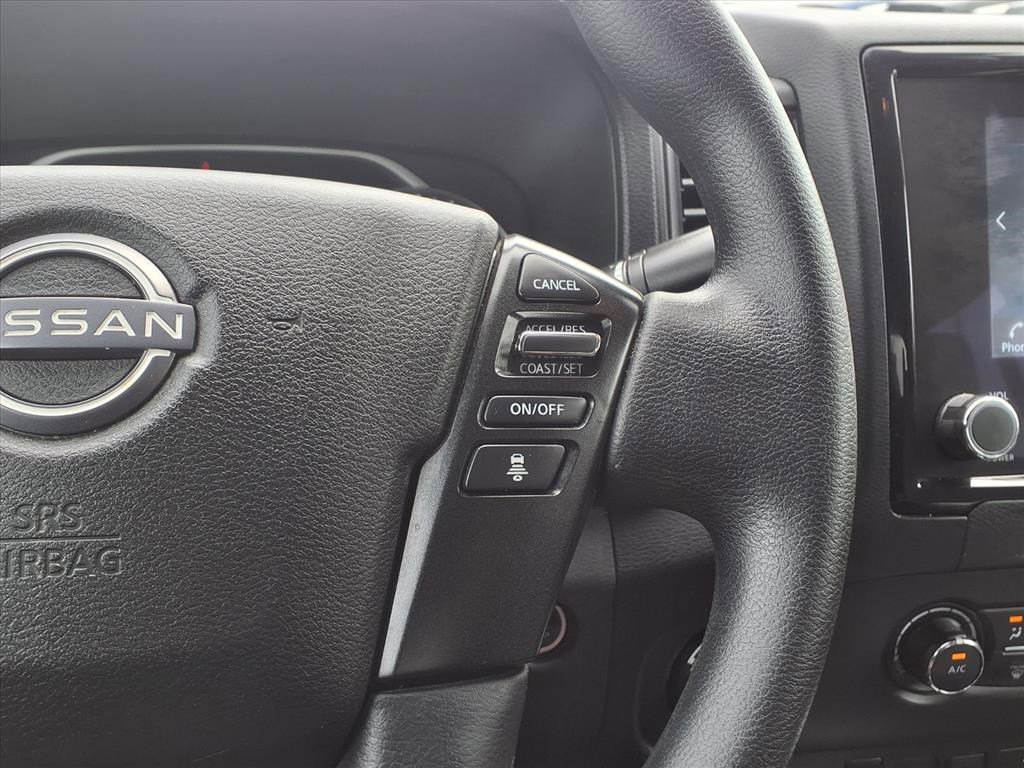 2023 Nissan Frontier Crew Cab S photo 12