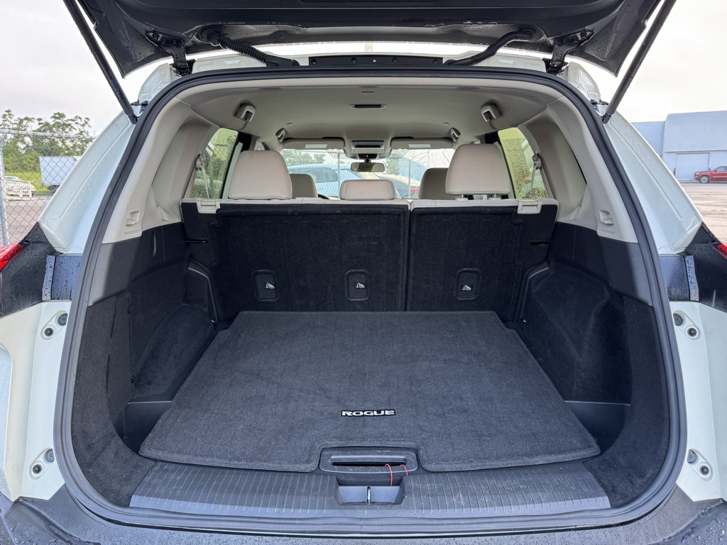 2023 Nissan Rogue SV photo 31
