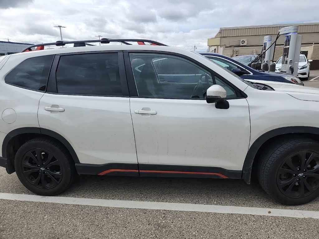 2023 Subaru Forester Sport photo 3