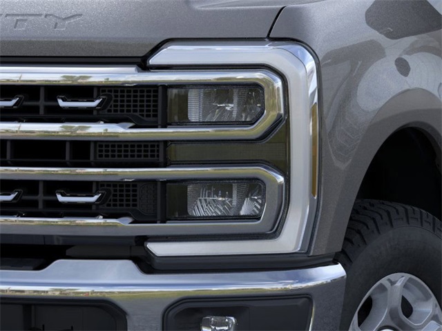 2026 Ford F-350 XLT photo 18