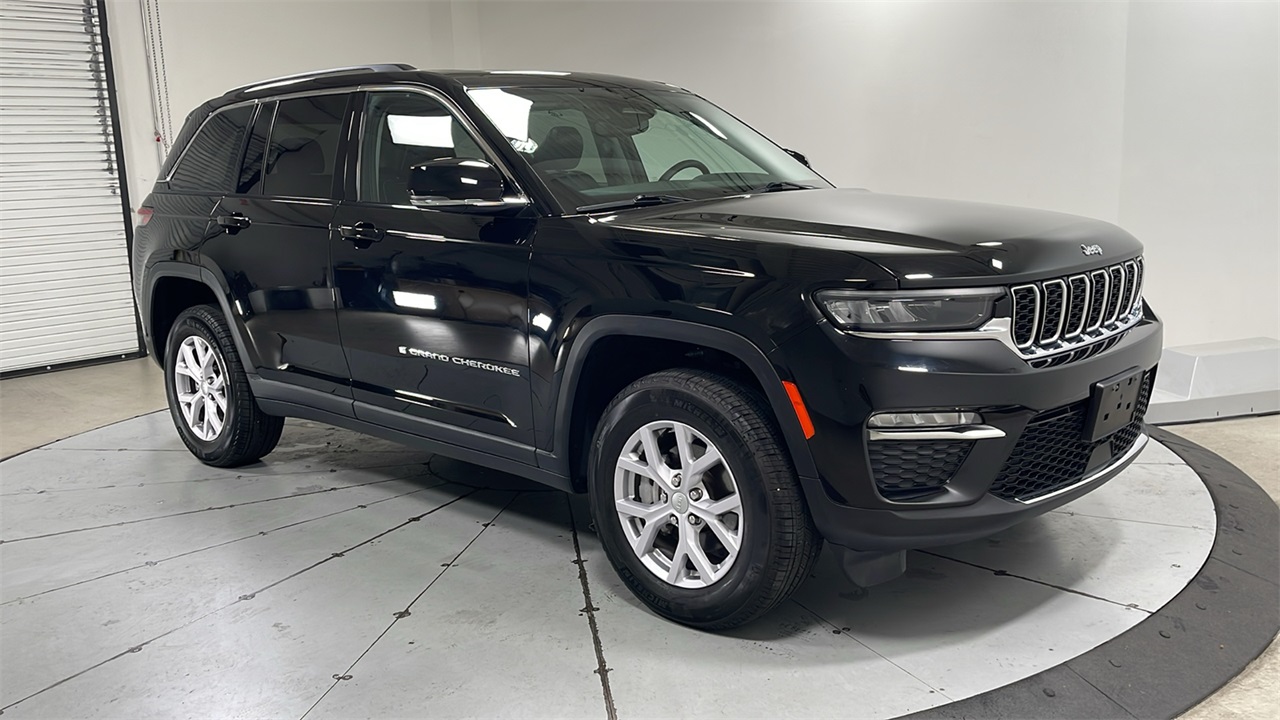 2022 Jeep Grand Cherokee Limited photo 3
