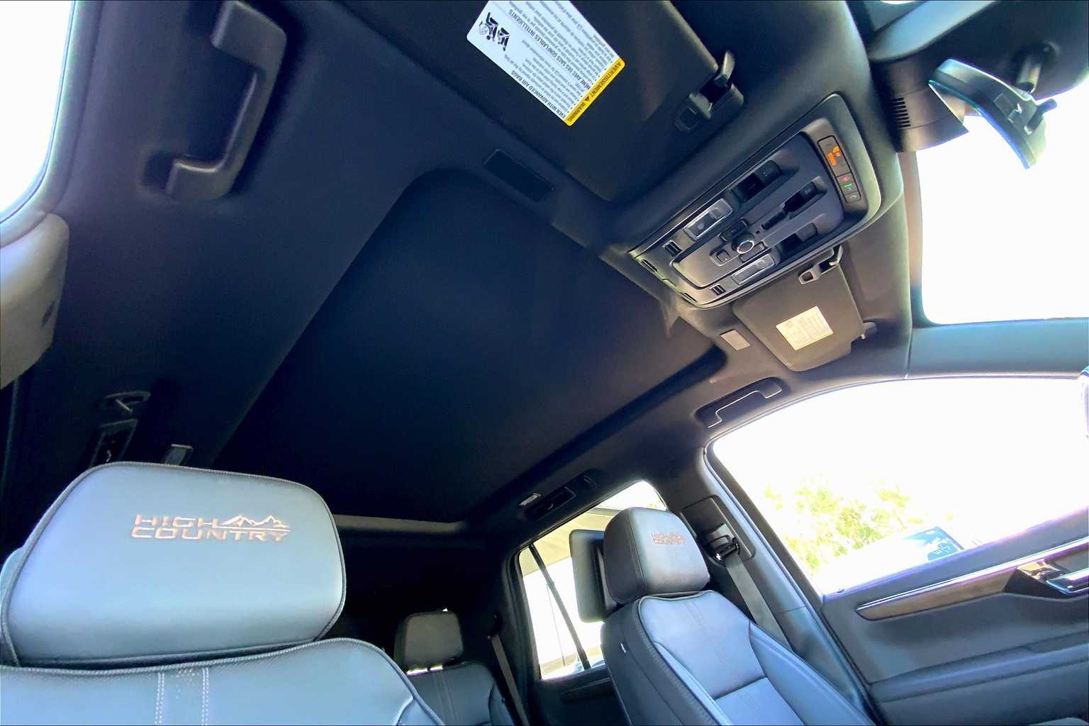2025 Chevrolet Tahoe High Country photo 12