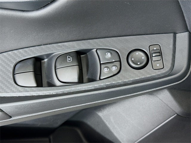 2025 Nissan Sentra S photo 11