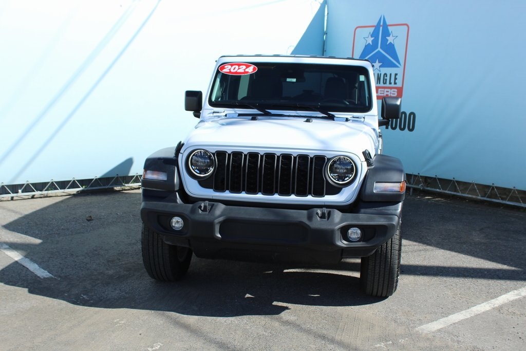 2024 Jeep Wrangler Sport S photo 3