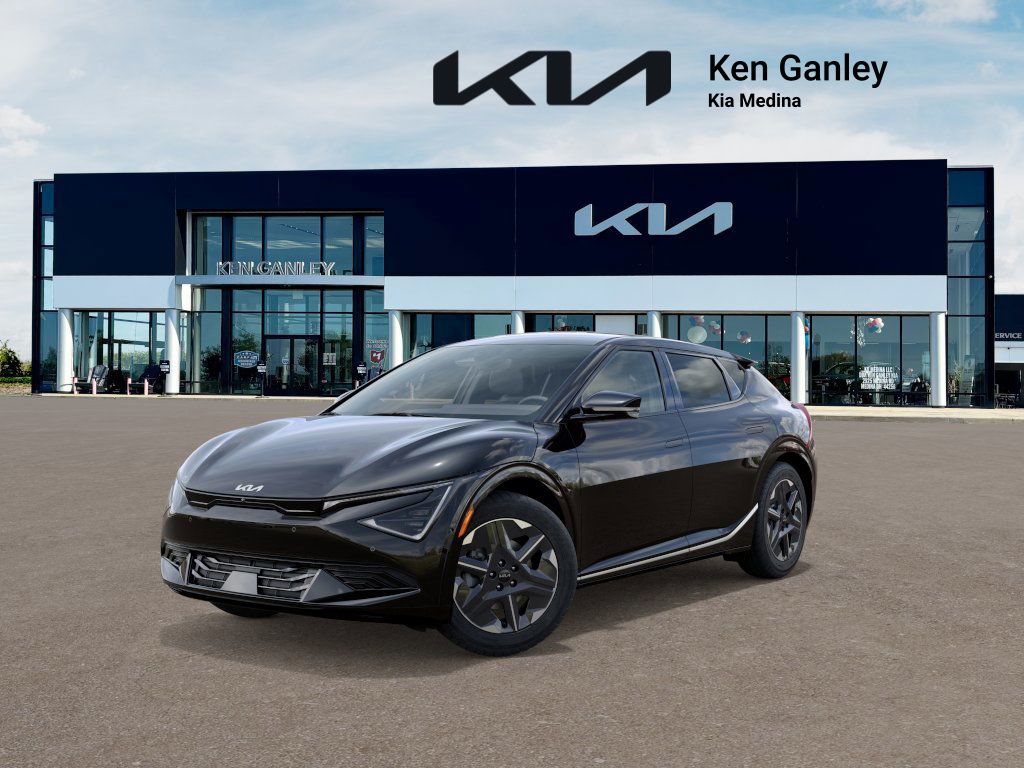2025 Kia EV6 Light L/R's photo