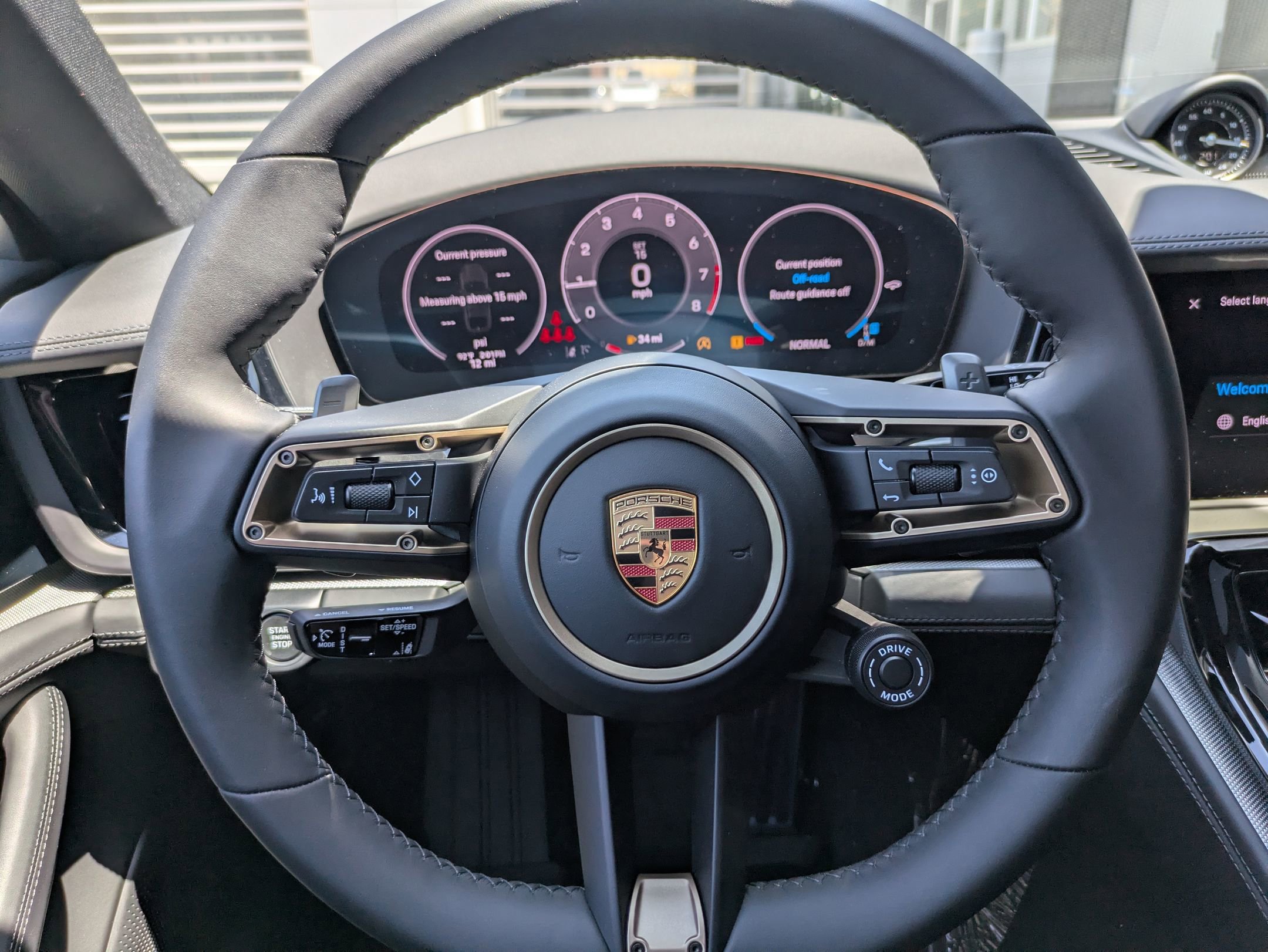 2025 Porsche Panamera 4 photo 14