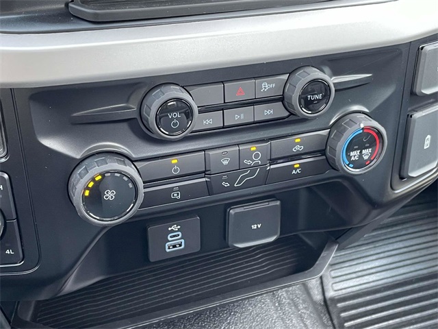 2025 Ford F-250 photo 11
