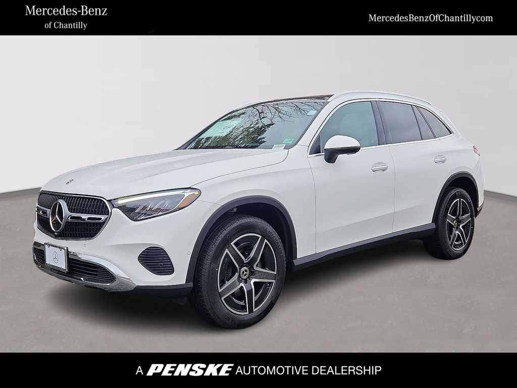 2026 Mercedes-Benz GLC Base's photo