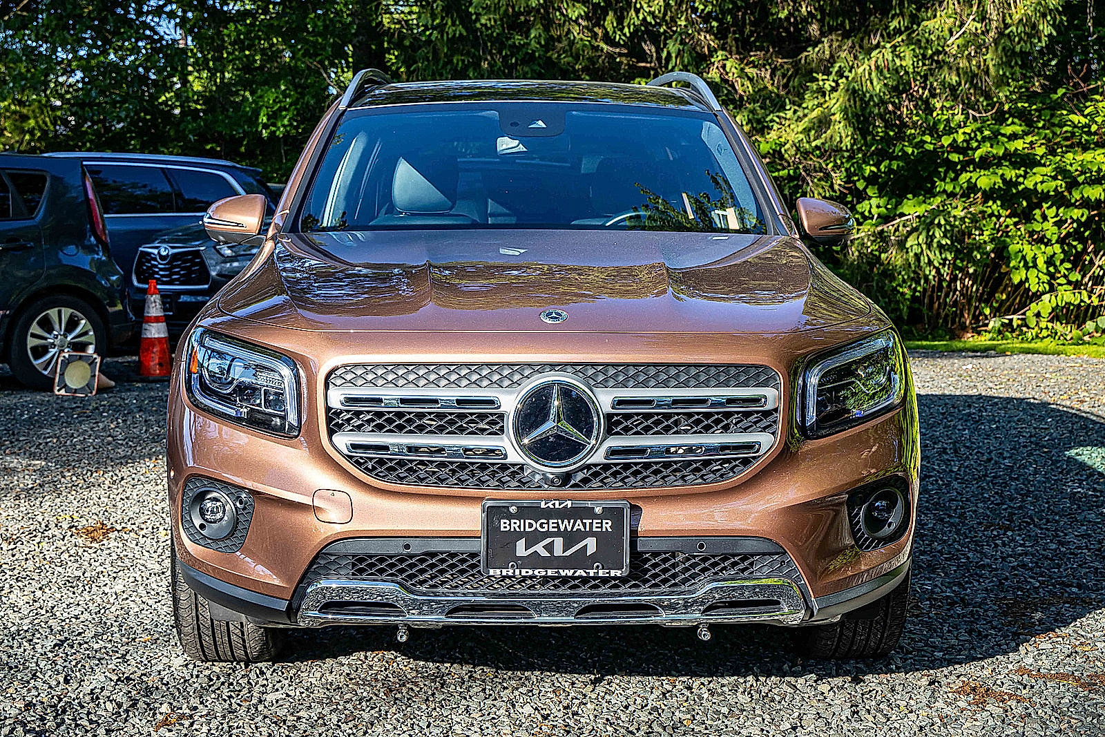 2023 Mercedes Benz GLB 250 4MATIC photo 2