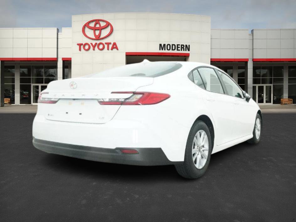 2025 Toyota Camry LE photo 5