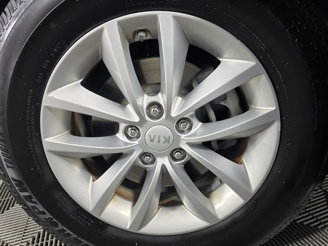 Used 2017 Kia Sorento LX with VIN 5XYPGDA50HG210244 for sale in Nashua, NH