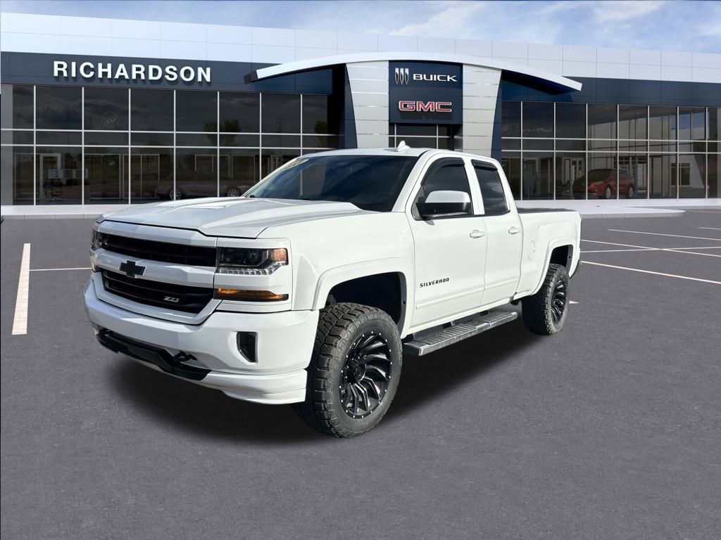 2017 Chevrolet Silverado 1500 LT's photo