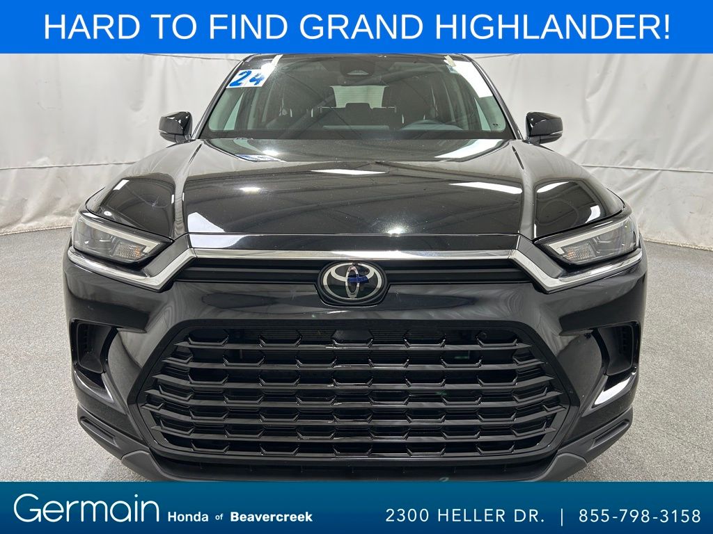 2024 Toyota Grand Highlander XLE photo 2