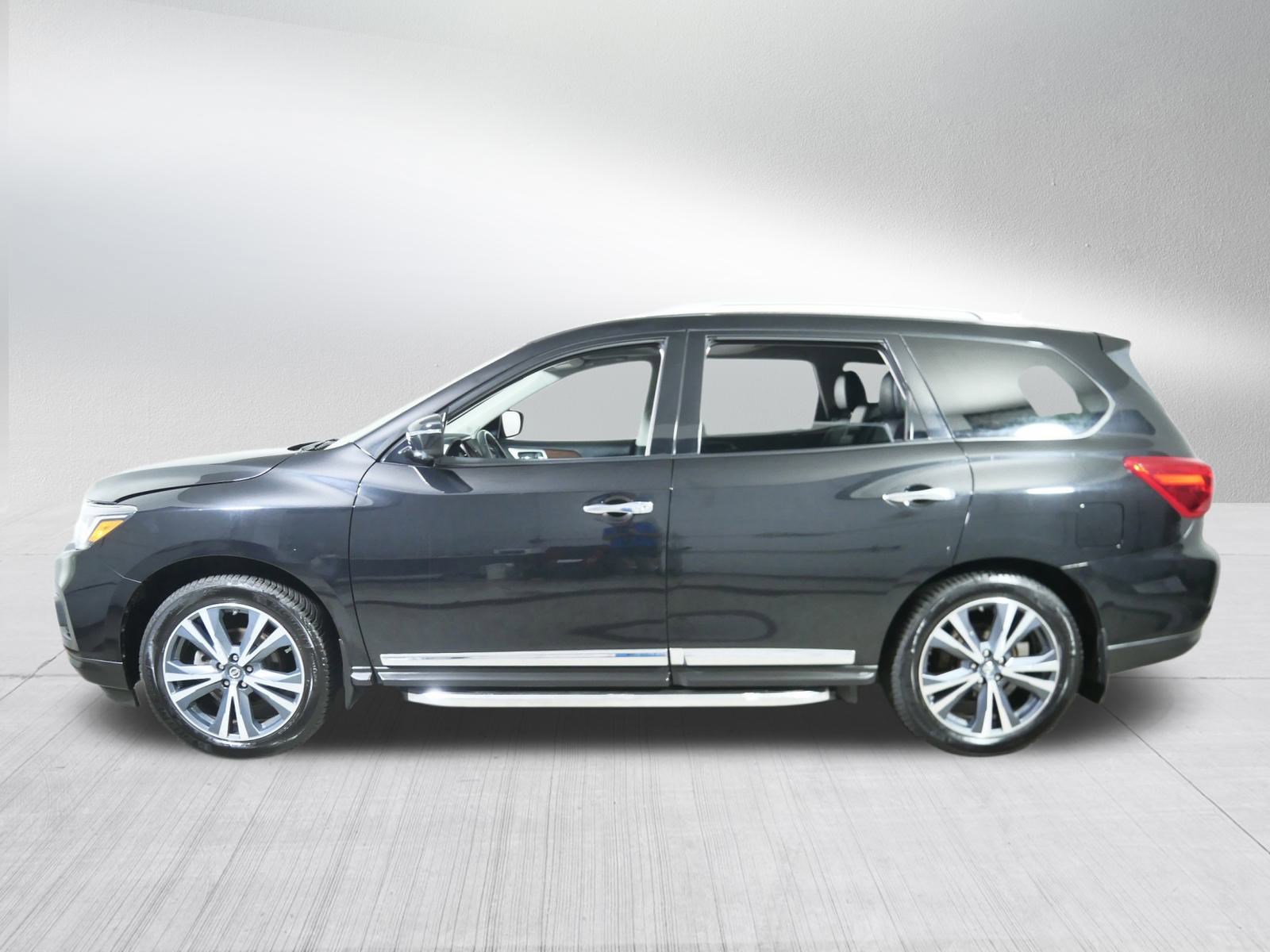 2018 Nissan Pathfinder Platinum photo 4
