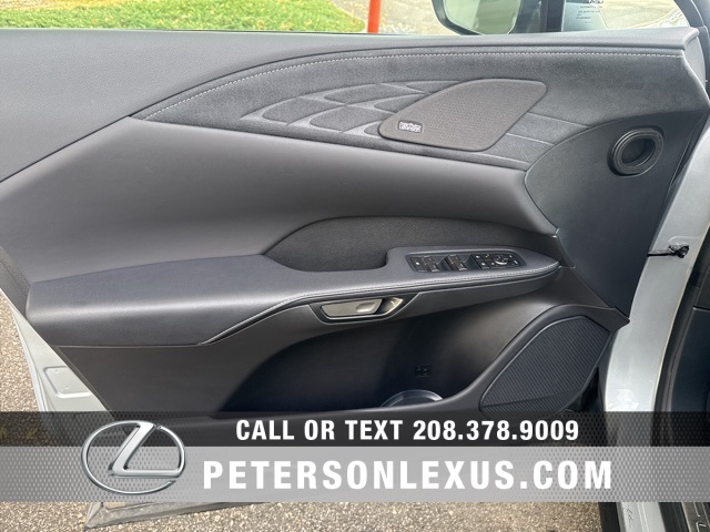 2024 Lexus RX 350h Luxury photo 21
