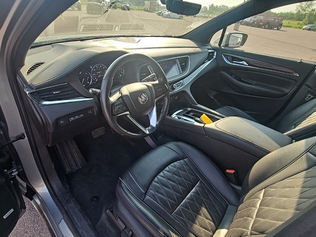 2023 Buick Enclave Avenir photo 3