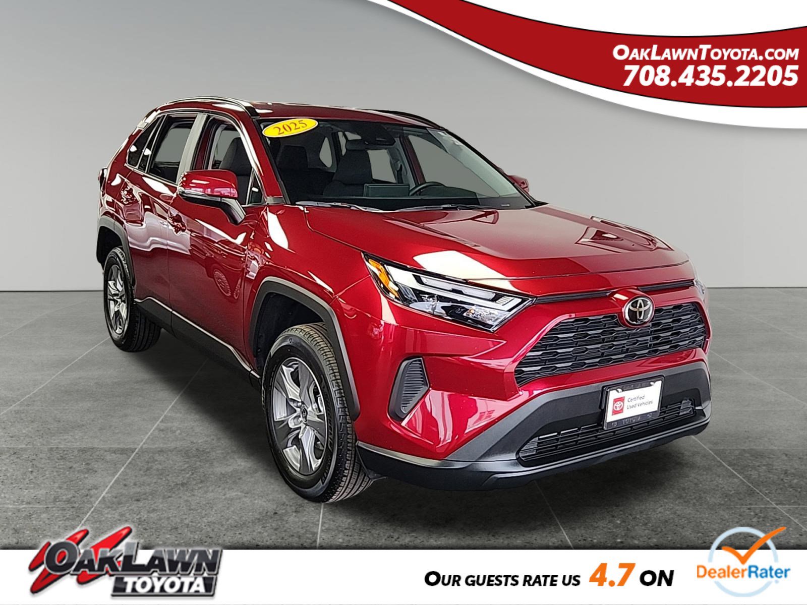 2025 Toyota RAV4 XLE's photo