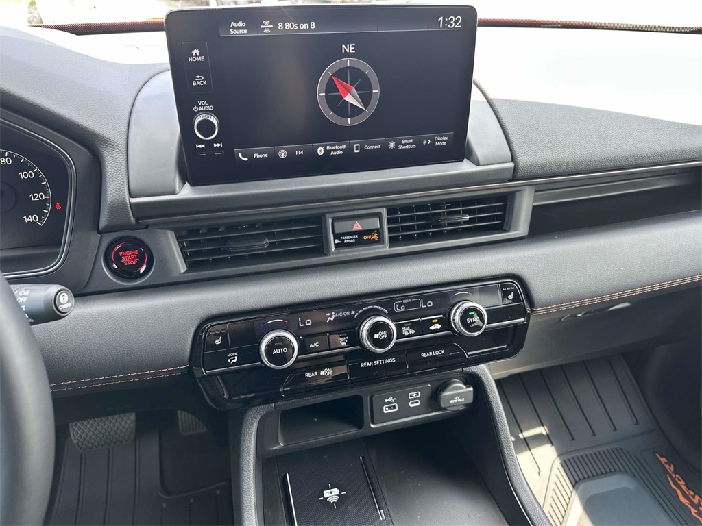 2025 Honda Pilot TrailSport photo 14