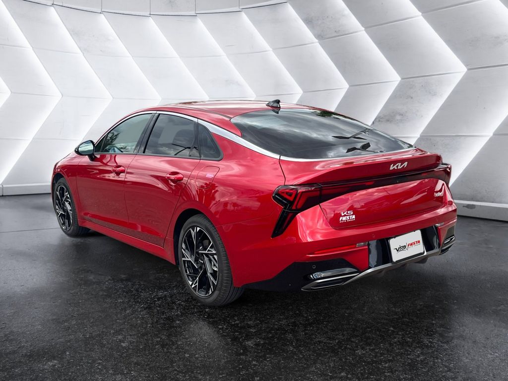 2025 Kia K5 GT-Line photo 6