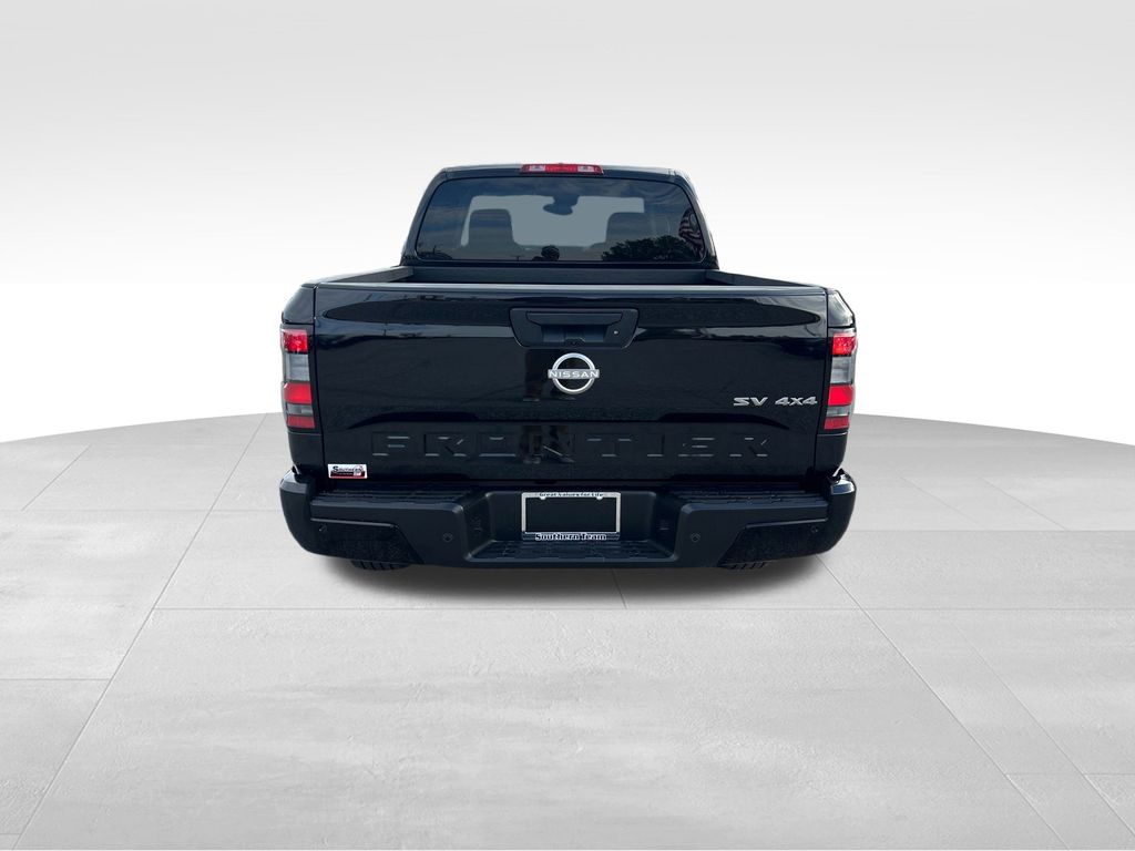 2024 Nissan Frontier SV photo 4