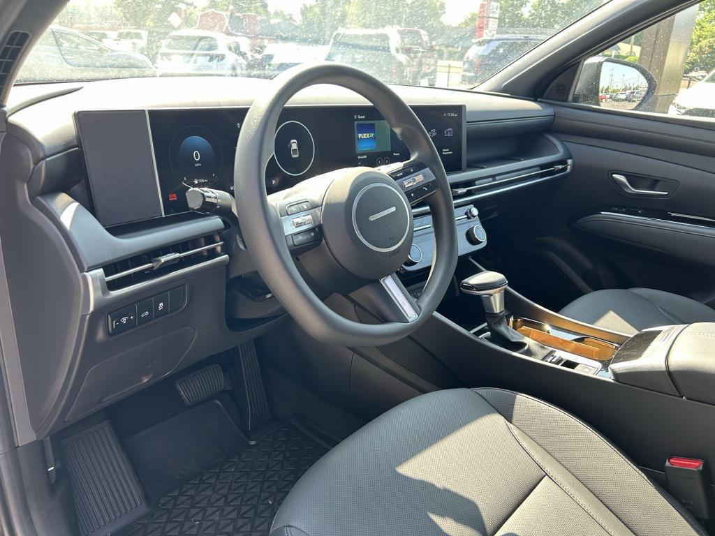 2025 Hyundai Santa Cruz SEL Activity photo 12