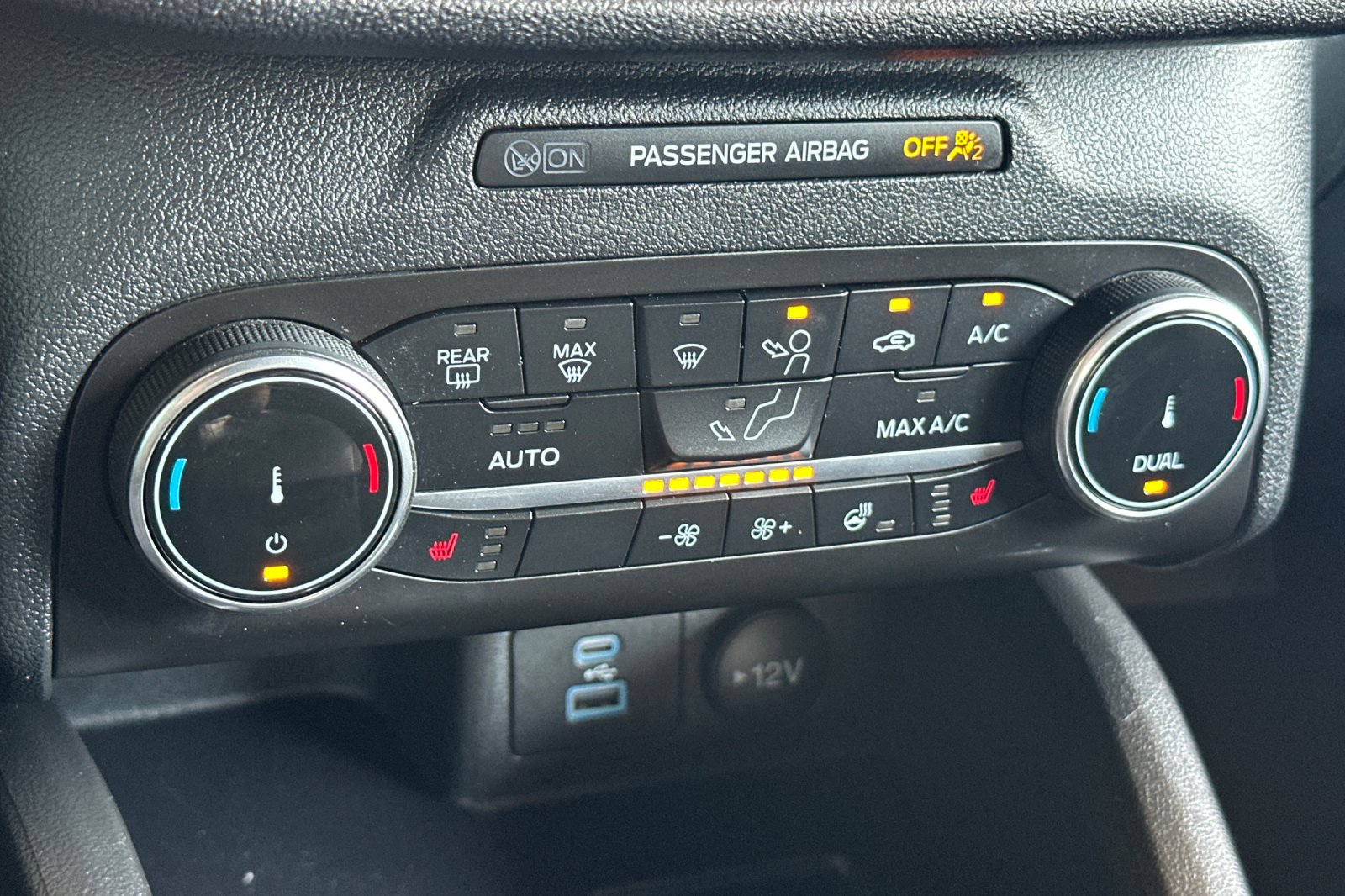 2023 Ford Escape ST-Line photo 19