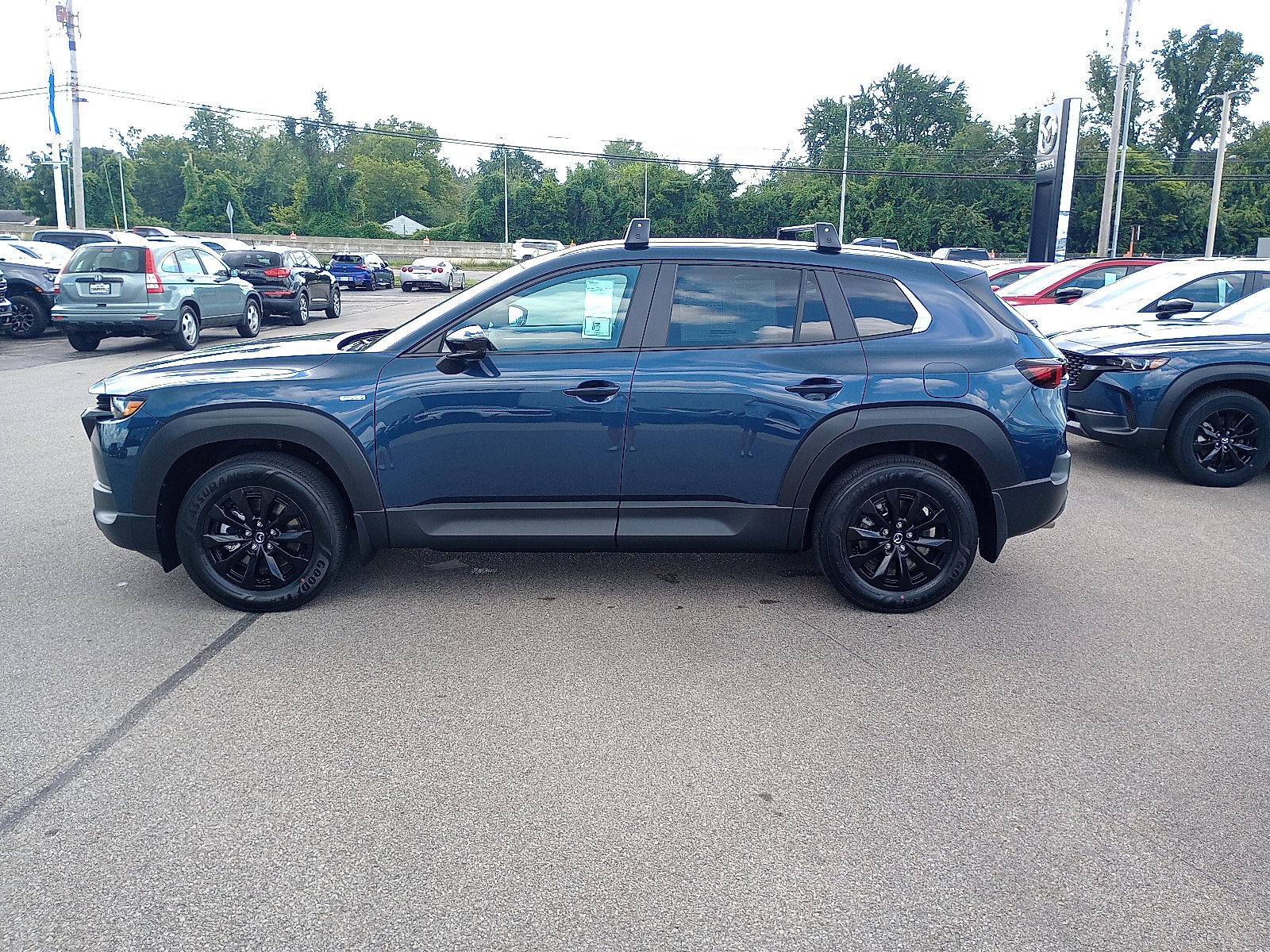 2025 Mazda CX-50 Preferred photo 4