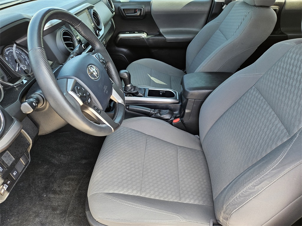 2020 Toyota Tacoma SR5 photo 10