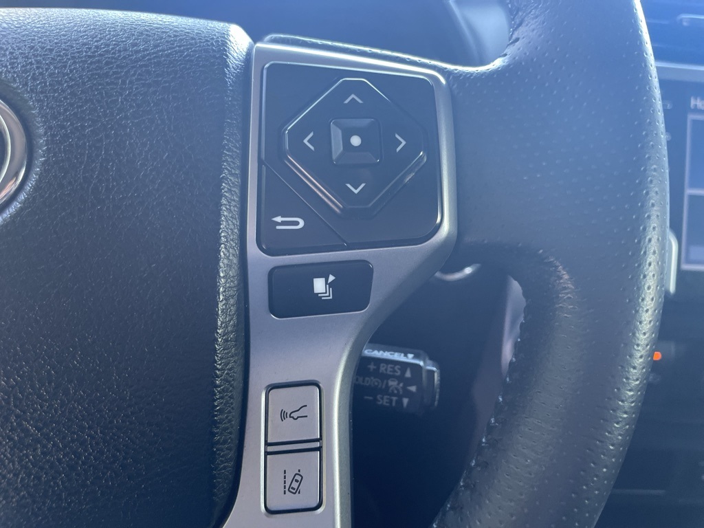 2022 Toyota 4Runner SR5 photo 13
